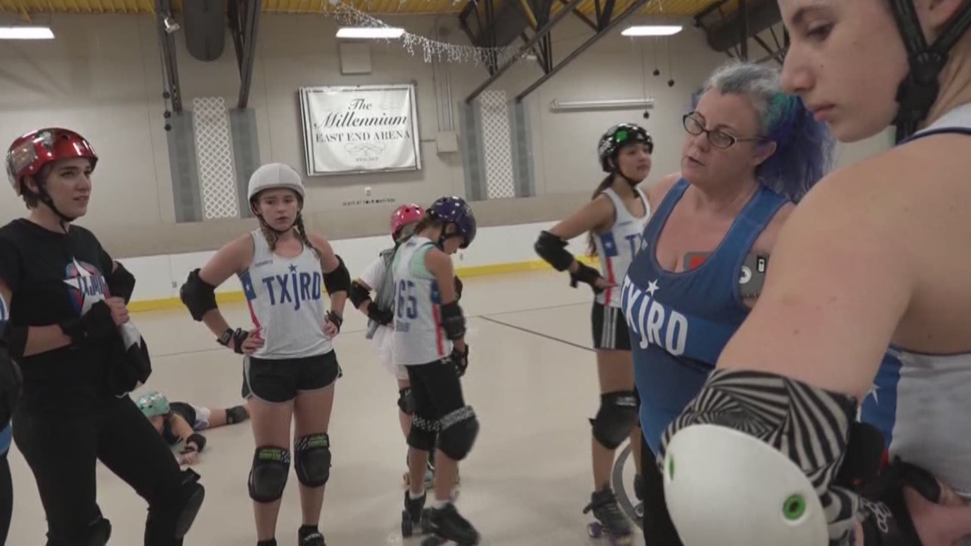 Roller derby league helping young girls in Central Texas