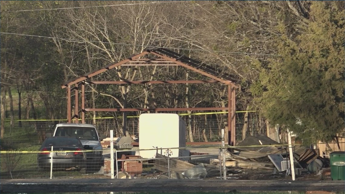 House explosion in Rogers, Texas leaves 1 dead, 5 hurt