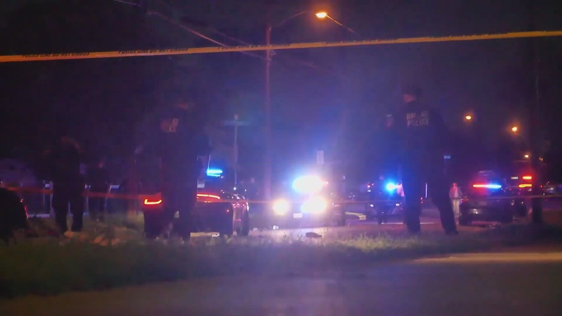 Dallas, Tx Shooting: Nine Shot, Woman Killed On Collins Avenue 