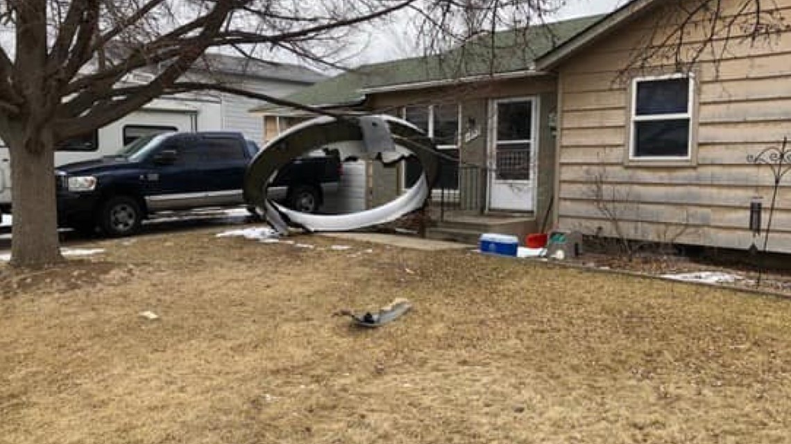 Plane debris falls from sky on Broomfield neighborhoods - Vimarsana News