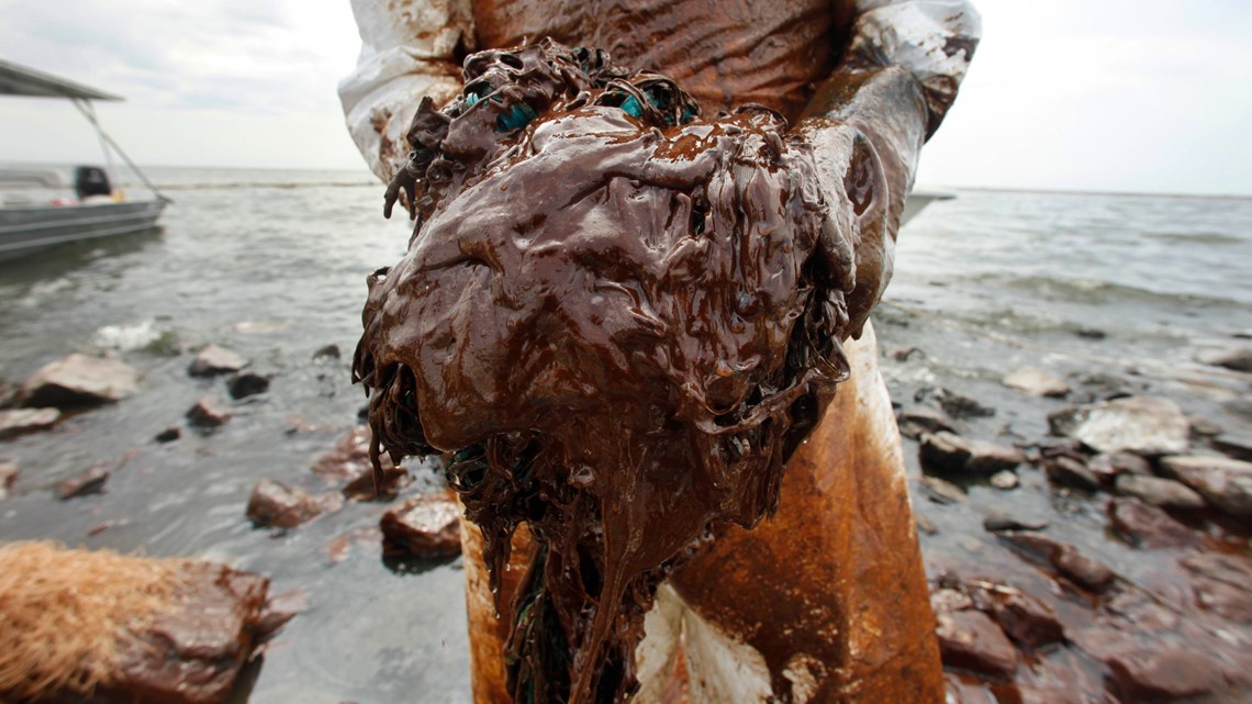 Once praised, settlement to help sickened BP oil spill workers leaves most with nearly nothing - Vimarsana News